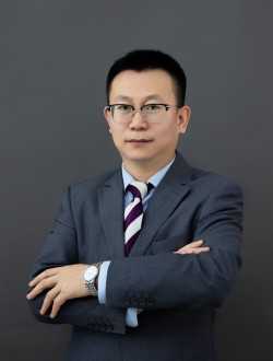 梁福全/招生辦主任/數學教師