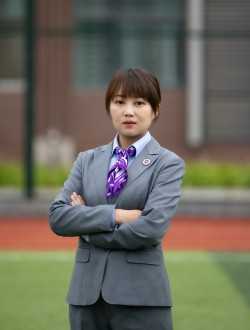 魯穎?/教務處主任/英語教師