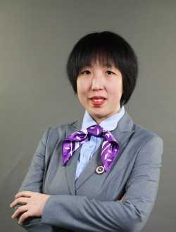 魏燕霞/黨政辦主任/心理健康教師